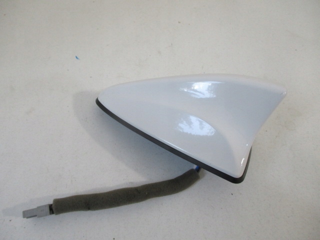 фото №1, Hyundai tucson iii антенна плавник 96210-d7200pyw