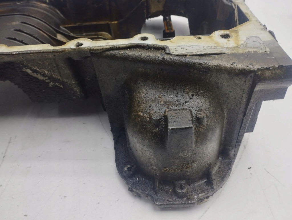 Lexus gs 300 350 430 450h 2007 піддон масляна 102302 Доставка