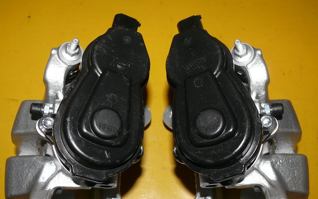 фото №10, Супорти скоба лівий правий задня jeep grand cherokee iv 320,20/12mm