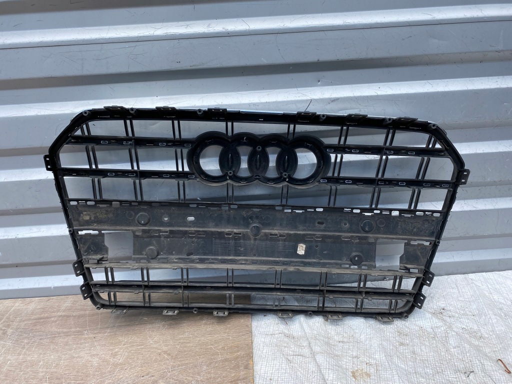 Решітка радіатора audi a6 c6 4g0 4g0853651bk решітка радіатора Ціна