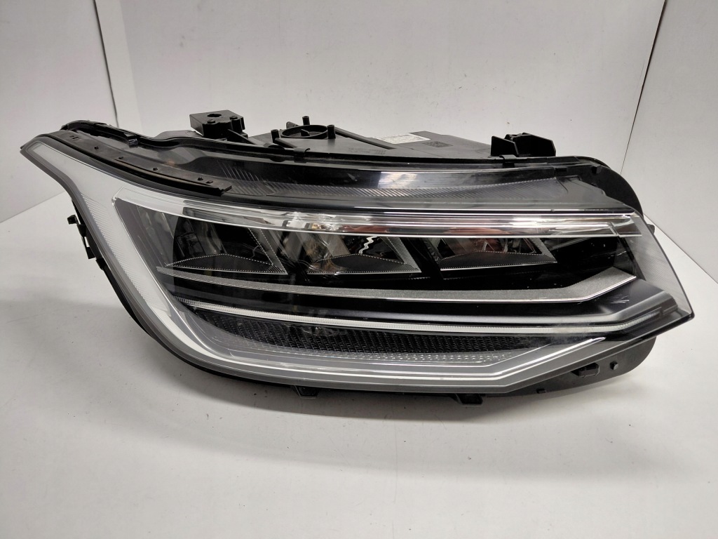 фото №1, Vw tiguan ii lift led лампа права