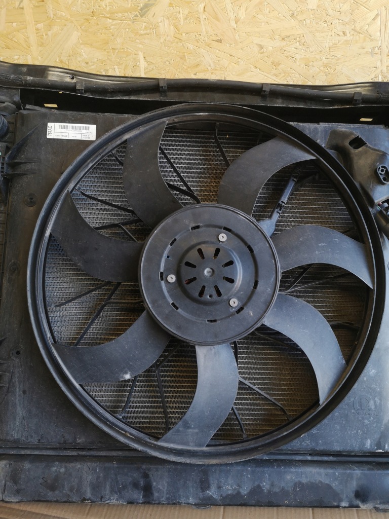 фото №8, Grand cherokee wk2 srt pas передний радиатор электропроводка