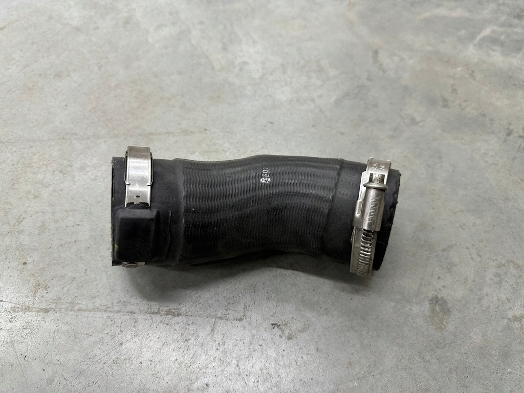 фото №4, Шланг труба интеркулер porsche macan 95b lift 95b145737b ideał