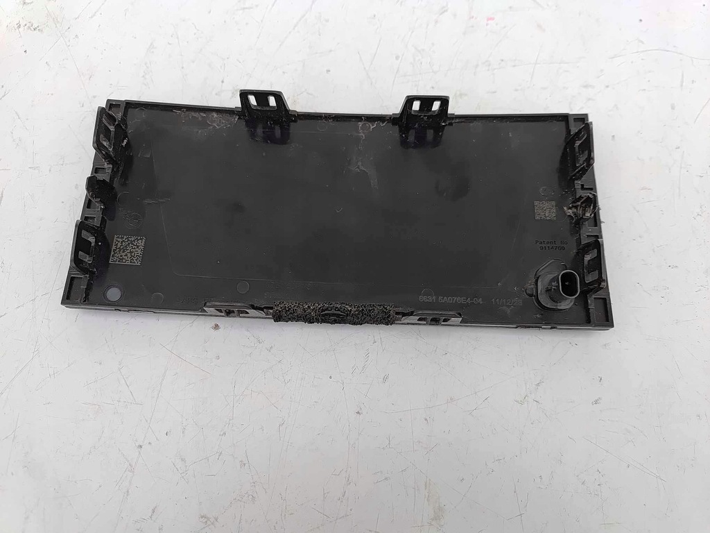 фото №4, Bmw 5 g60 g61zaślepka радара w решётки радиатора 4880