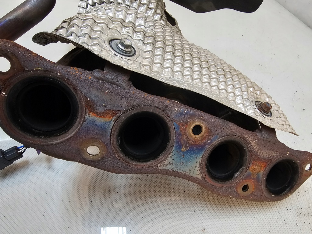 Катализатор toyota corolla auris c-hr chr prius 1.8 hybrid ba btv 0t140 Доставка