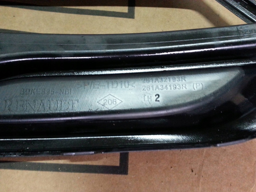 фото №8, Решітка бампера права megane iii lift 13-