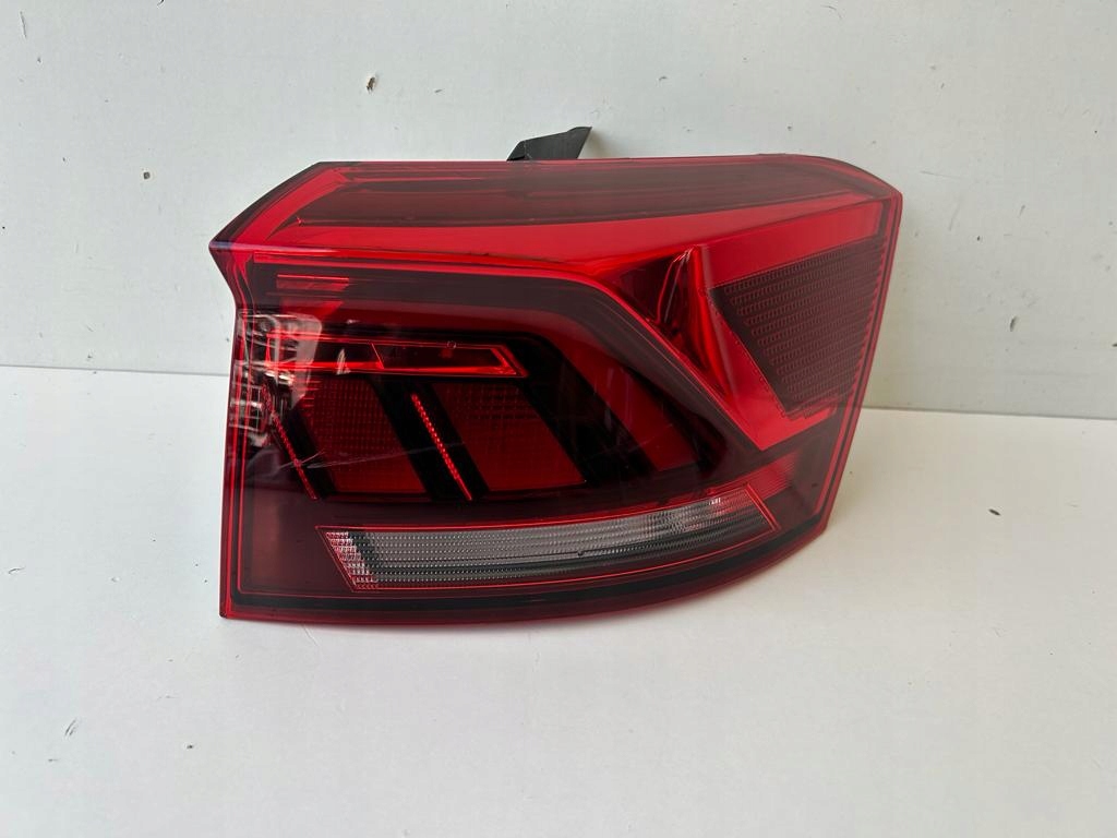 фото №1, Vw t-roc 2ga лампа права задня 2ga945096 a оригінал