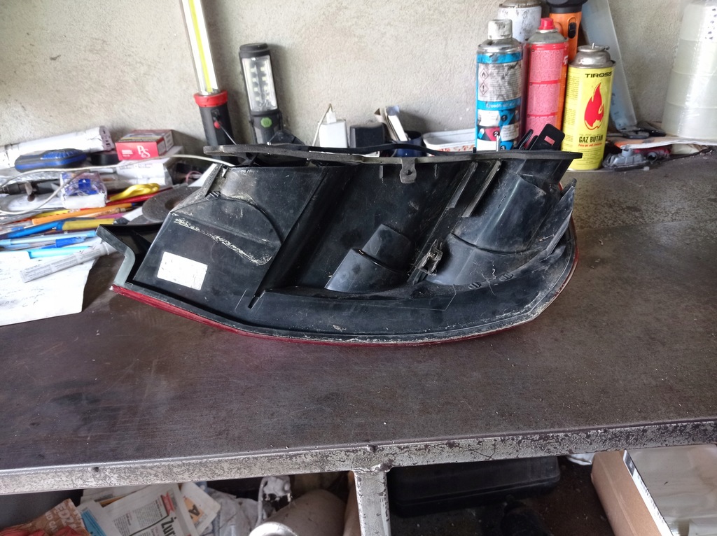 фото №6, Peugeot 407 sedan - лампа лівий задня