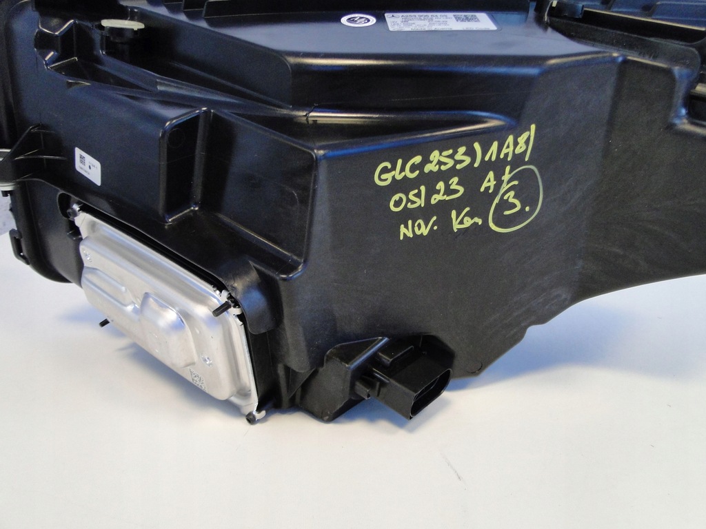 фото №14, Mercedes glc 253 w253 lift лампа права led perfor