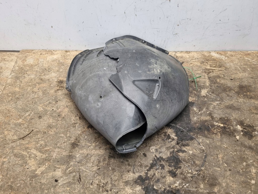 фото №1, Подкрылок левый перед 8223375 bmw 7 e65 e66