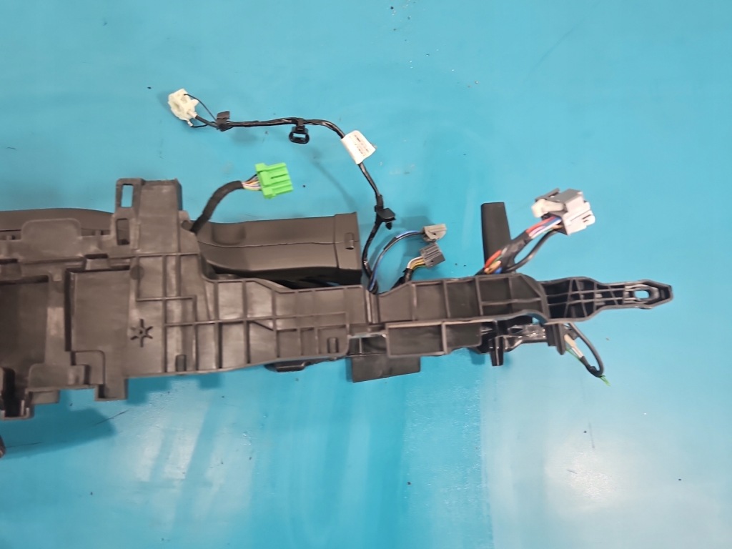 Подлокотник туннель volvo s90 2 16-20 31389613 европа Киев