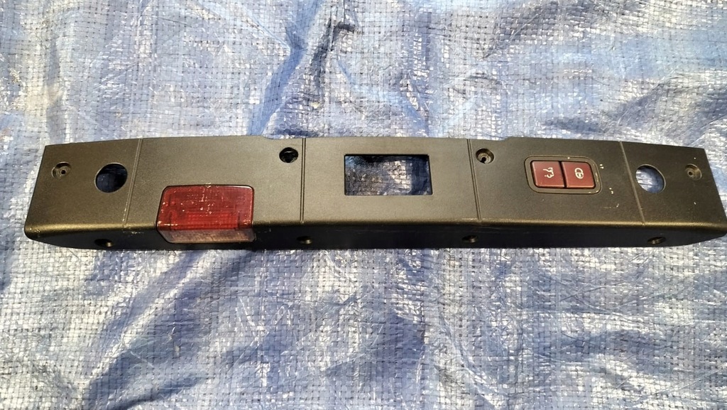 фото №1, Молдинг накладка лампа защита замка крышки багажника mercedes cls w219 c219