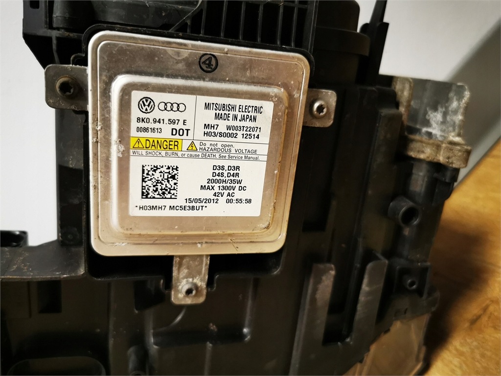 фото №11, Audi q3 8u 8u0 11-14 лампа перед права bi ксенон комплектна 8u0941044a anglik