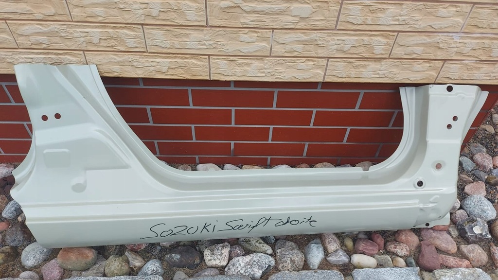 фото №1, Suzuki swift mk8 порог правый передний