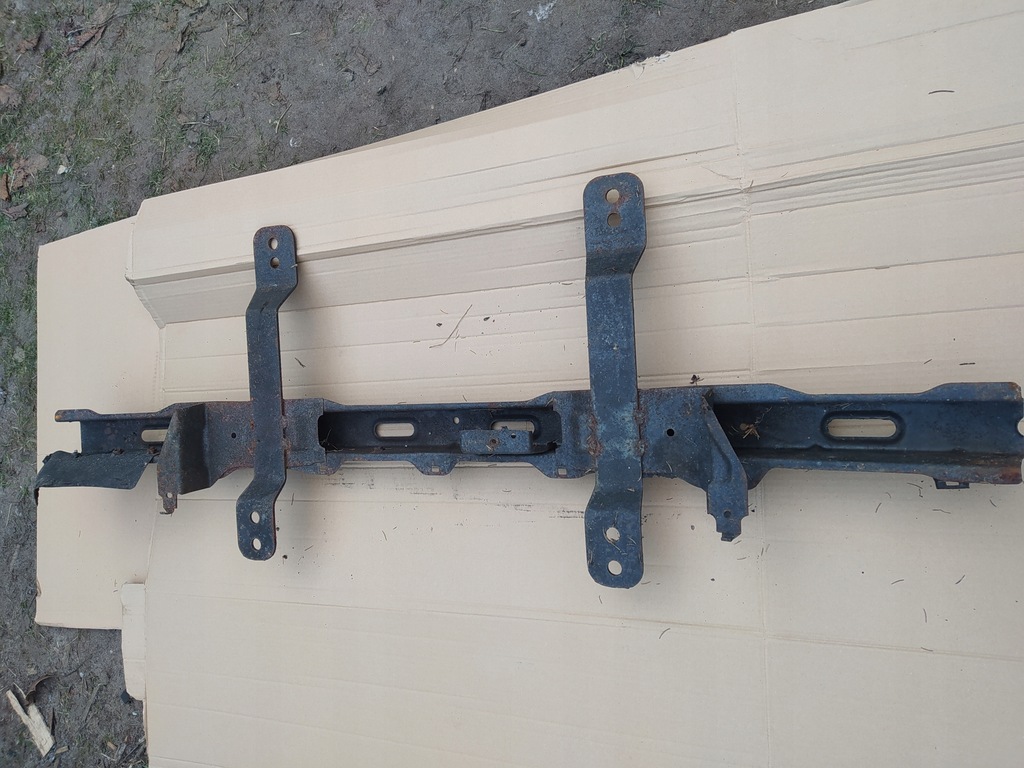 фото №4, Toyota hiace 89-95 pas передній балка