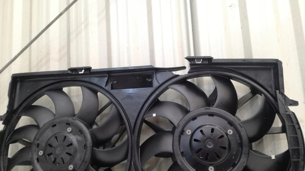 фото №4, Audi a8 4h корпус вентилятор 4h0121003p