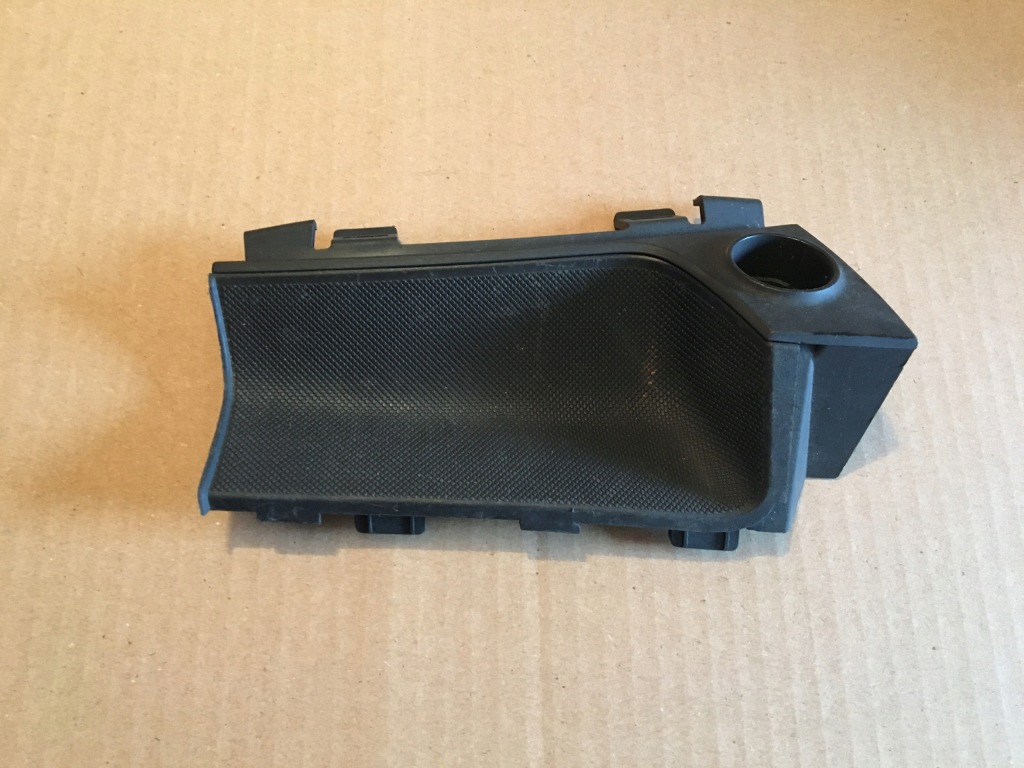 фото №1, Захист консолі audi q3 8u1864131a ładna
