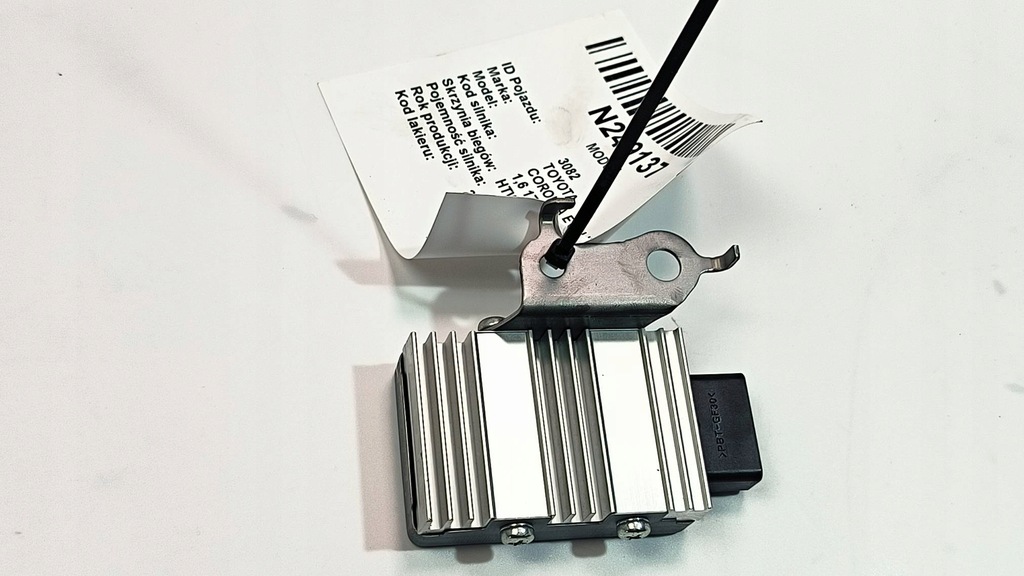 фото №1, Модуль насоса топлива 89570-12390 toyota corolla e16 lift