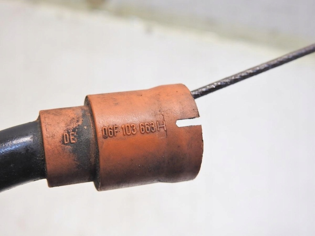 фото №6, Щуп щуп масла audi a3 8p 2.0 t 06f103663h