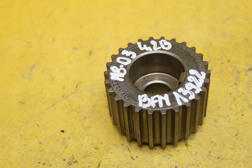 фото №1, Колесо розподільного валу 077105261d a8 d3 4.2 b bfm