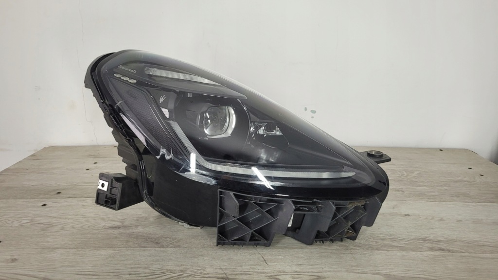 Maserati grecale правий фара full led перед передня Доставка