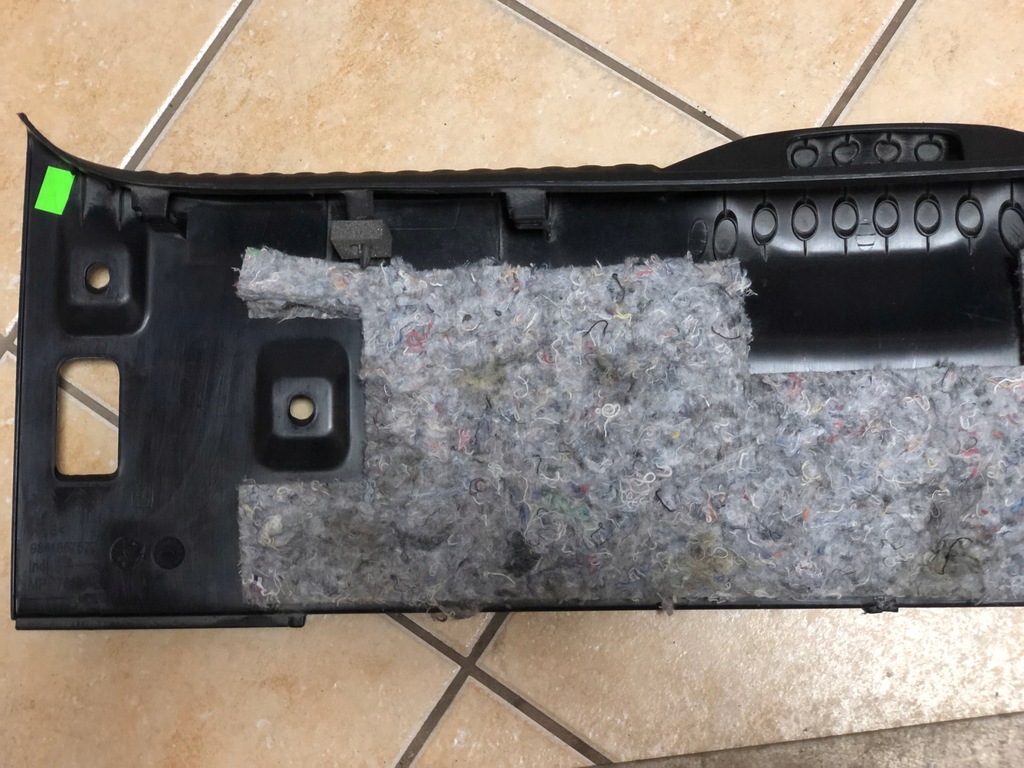 фото №6, Citroen оригинальный номер 9811857577 защита поперечина заднего c3 iii