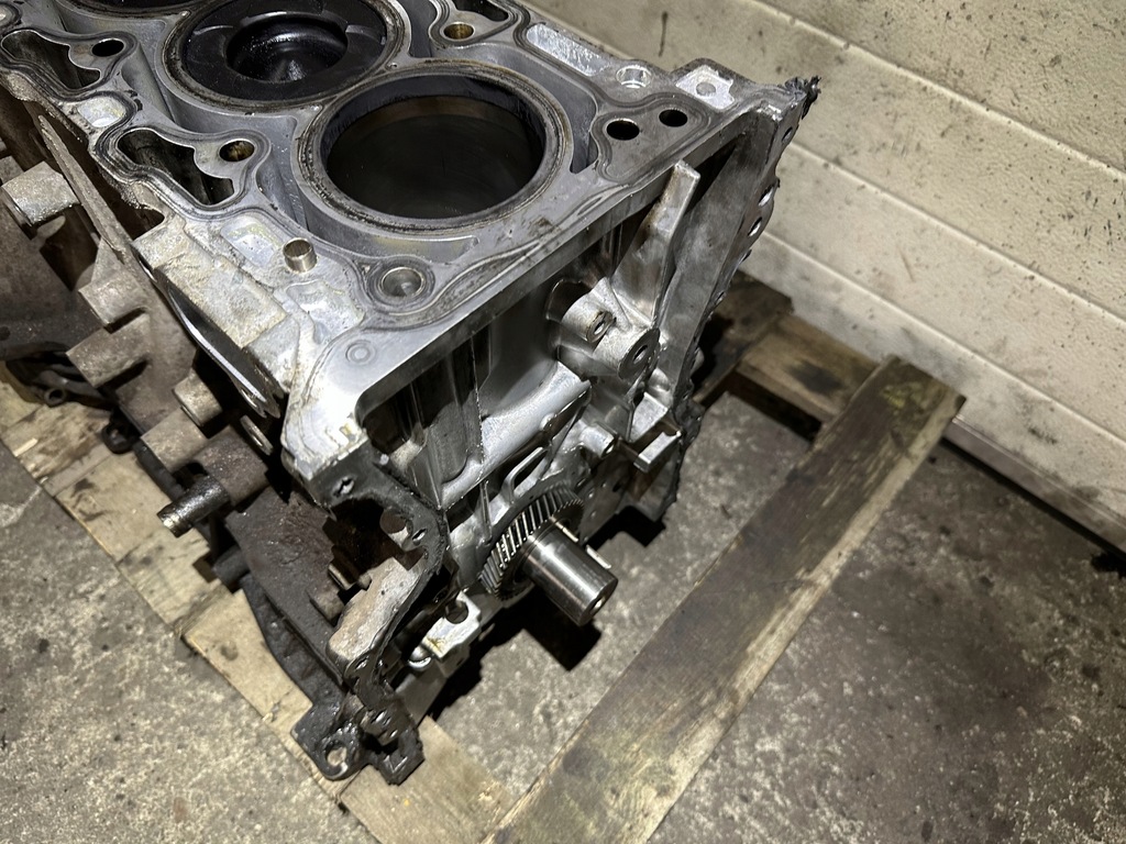 фото №11, Блок двигуна dół wał поршні 2.2 did 4n14 mitsubishi outlander bez mivec