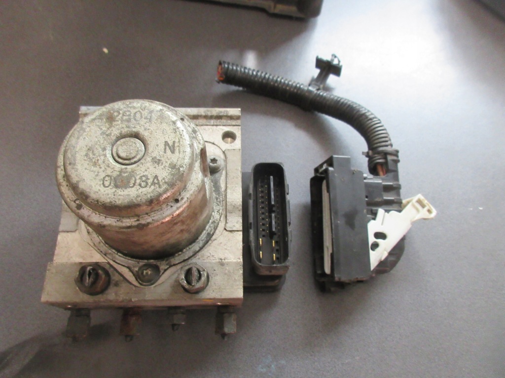 фото №1, Honda civic ix sedan 12-16 r. насос abs 2b06a-0632