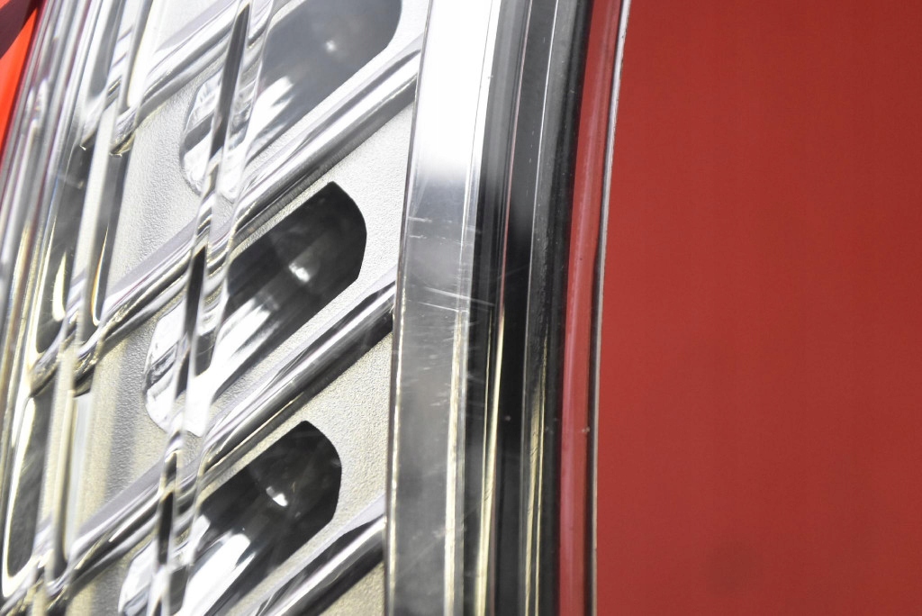 Лампа правая задний  задняя 51808846 lancia delta 3 iii 5d hb 08-14 Доставка