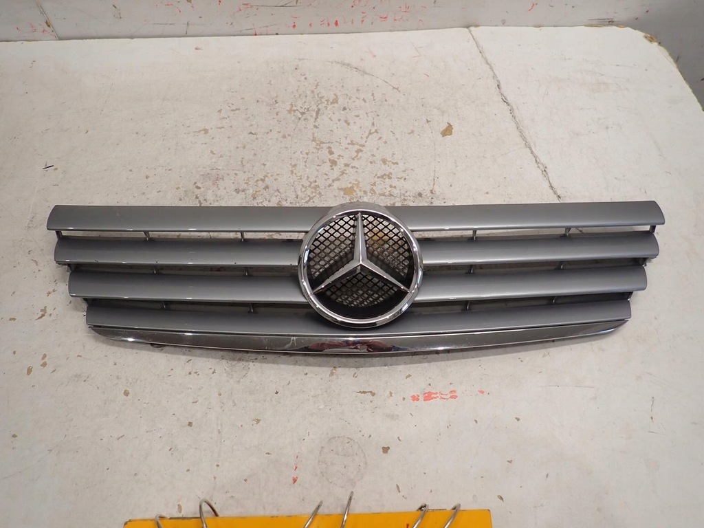 фото №1, Решітка радіатора mercedes c-klasa sport coupe w203 a2038800383