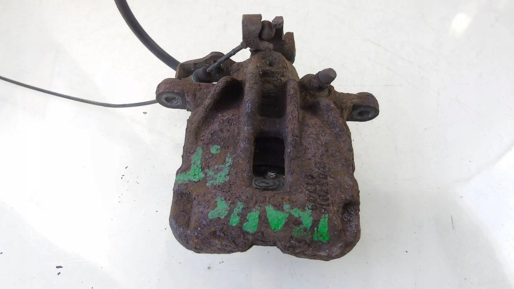 фото №1, Renault trafic ii супорт правий задня задній lift