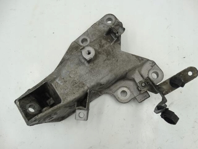 фото №1, Кронштейн двигателя bmw e90 3 6760315