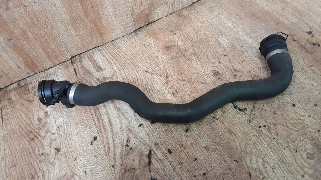 Труба пабтрубок  воды bmw f20 n47 7811125 Оригинал