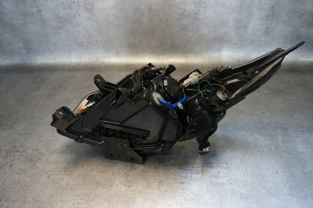 фото №7, Фара лампа права перед передня infiniti fx ii uk qx70