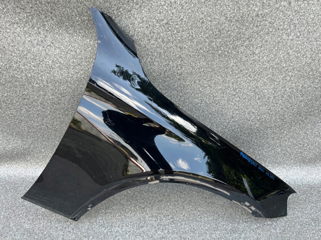 Купить Крыло  передний правый  перед mercedes glc w253