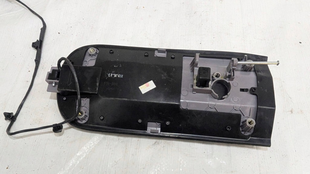 Зовнішня ручка дверей передніх сторона права hyundai staria 82660cg320wcr Недорого