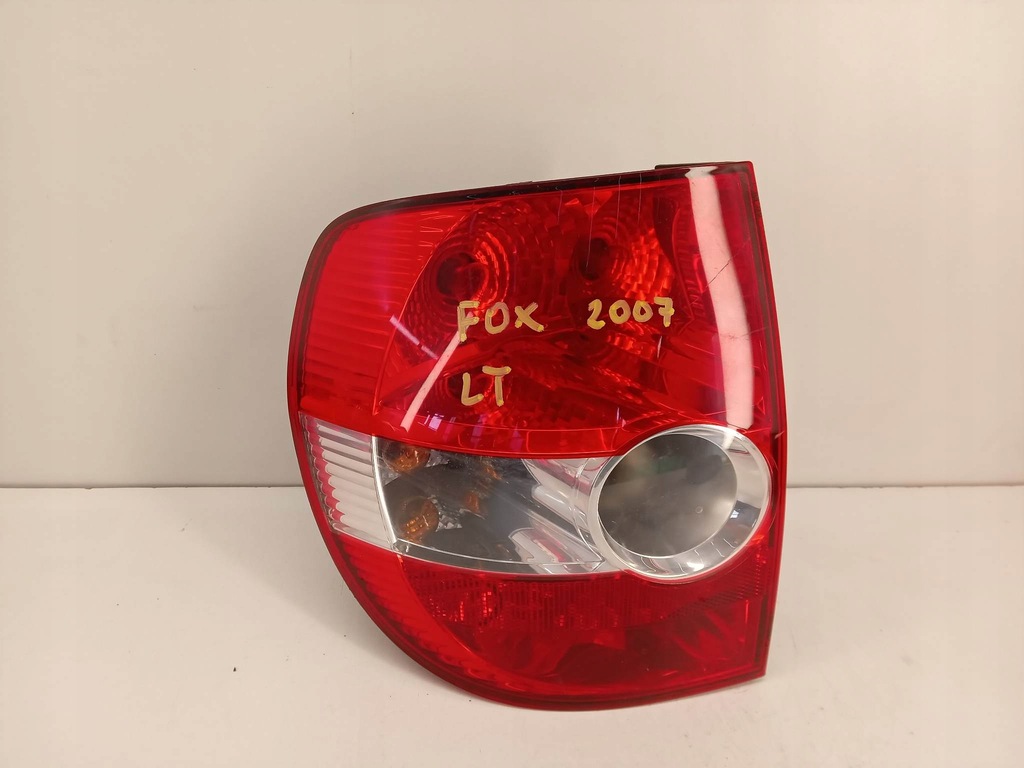 фото №1, Лампа левая задняя задняя vw fox 04-11