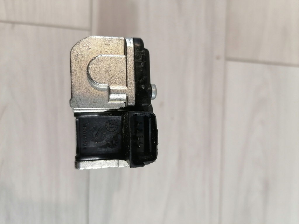 фото №5, Ferrari ff lusso замок кришки багажника 83629000