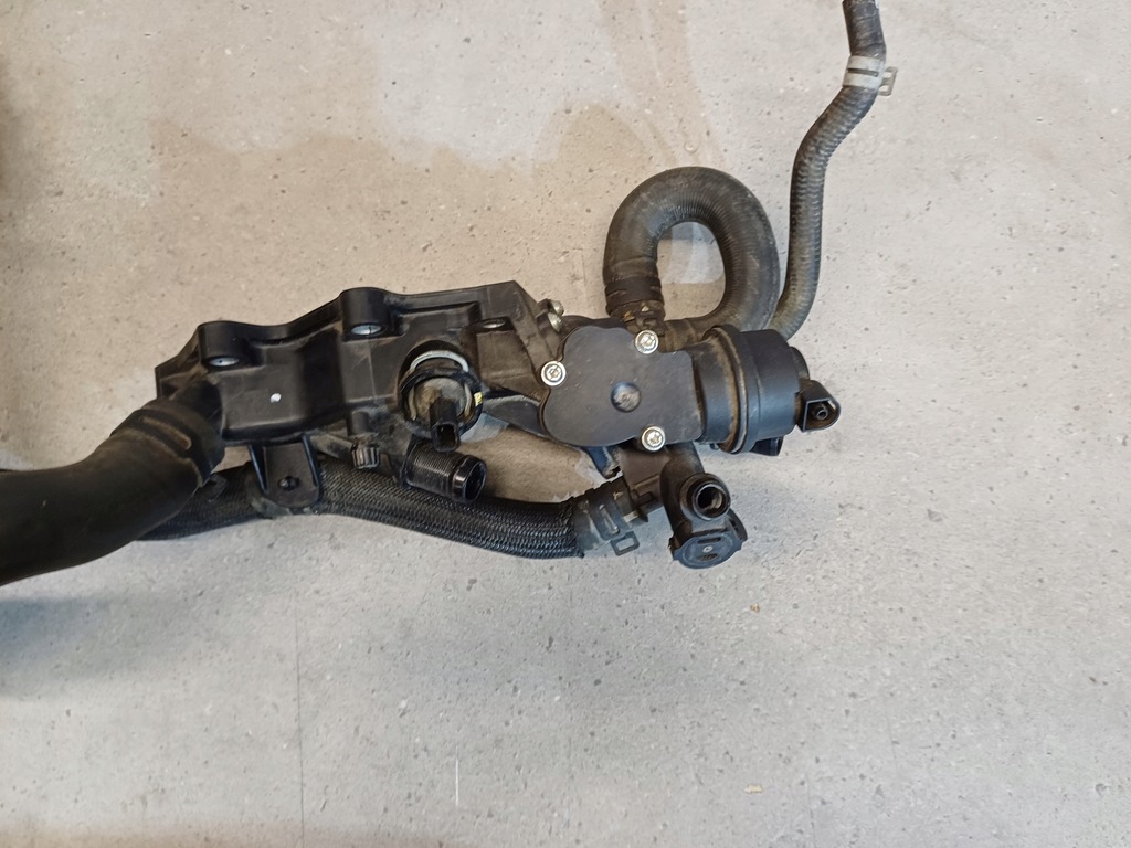 фото №5, Термостат шланги dacia dokker 1.2 tce nr. 110601073r комплект