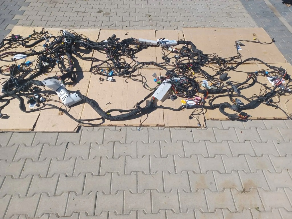 фото №1, Mercedes w190 190 amg gts 2015 жгут электропроводка трубопровод салона