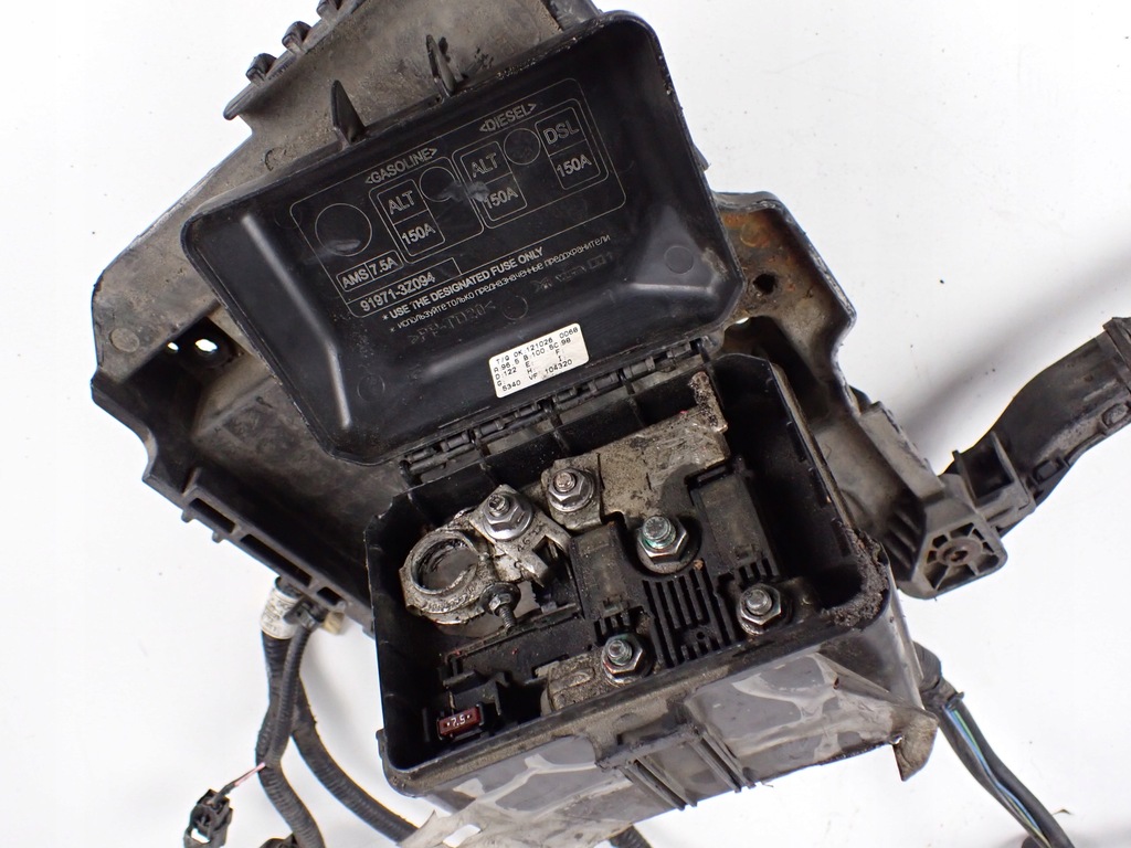 фото №8, Клемма плюсовая автоматическая коробка передач 150a hyundai i40 1.7 crdi kombi europa 91971-3z094