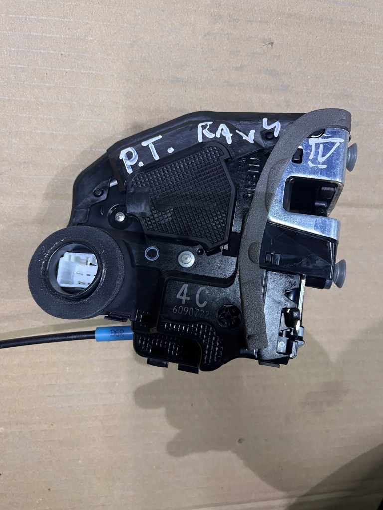 фото №2, Toyota rav4 iv lift замок дверь правый задняя