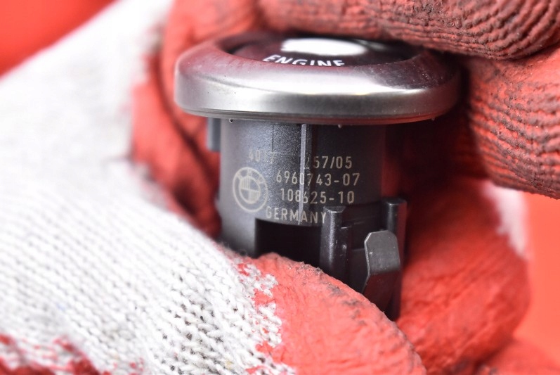 фото №11, Замок запалювання ключ кнопка 6954722 bmw e60 e61 2.0 d 163 km 03-07