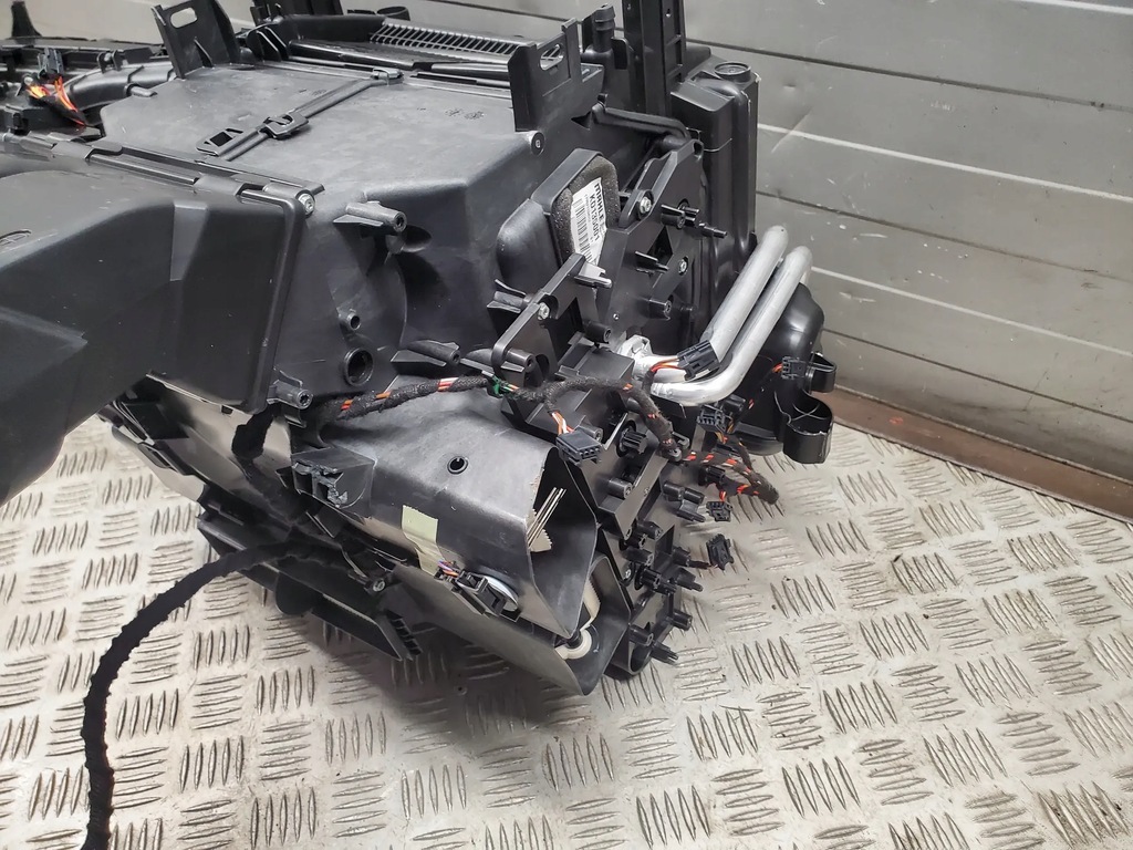 фото №7, Audi sq8 2021 4m1820001aq перед сторона правая отопители oem