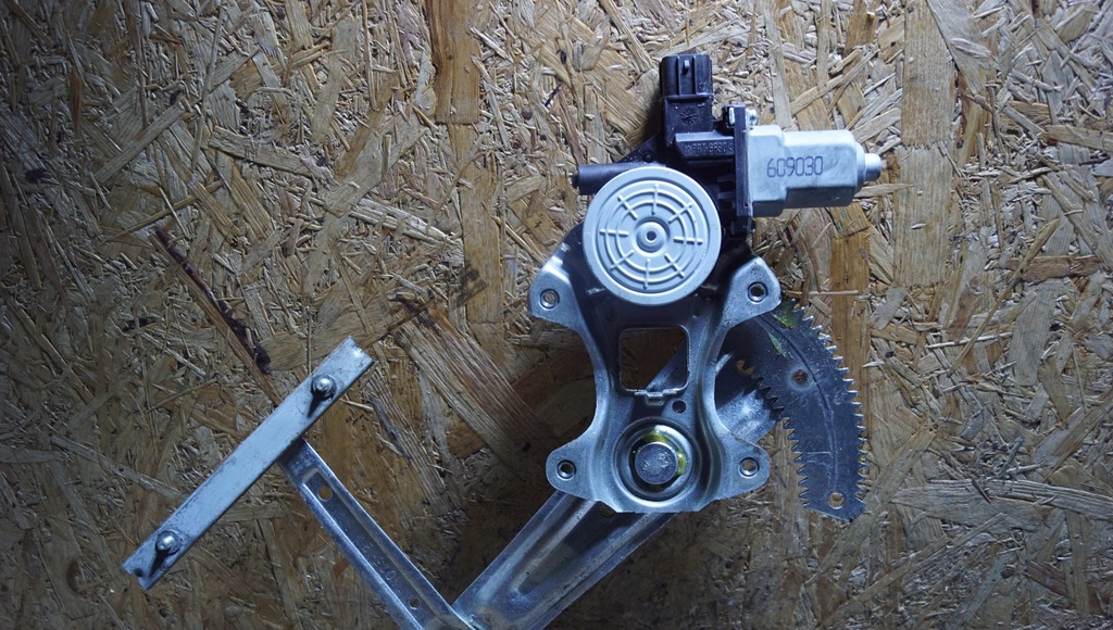 фото №4, Mitsubishi asx підйомник скло правий перед