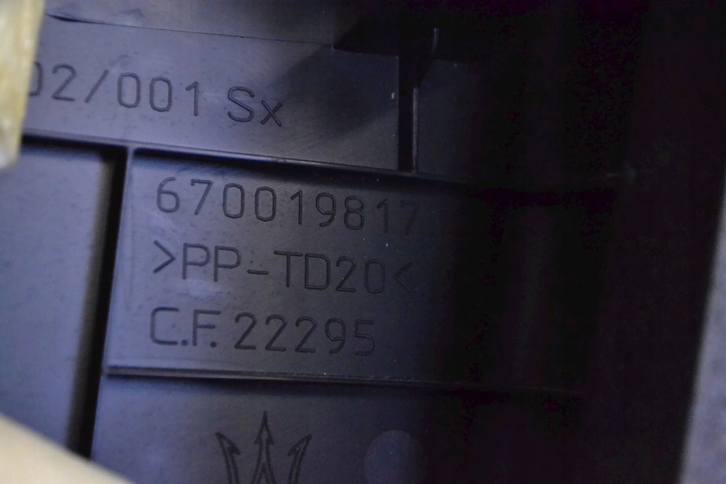 фото №6, Maserati ghibli 2016 ліва сторона захист нижня стійка / b