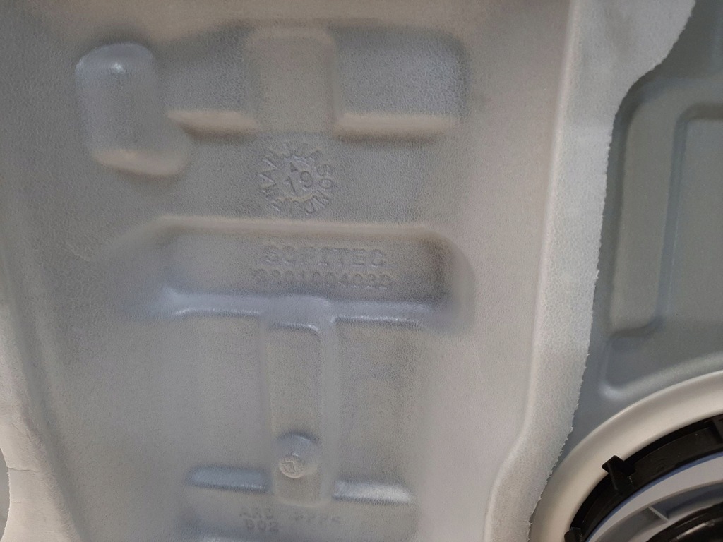 фото №8, Citroen c4 cactus 2019 задняя сторона правая дверь