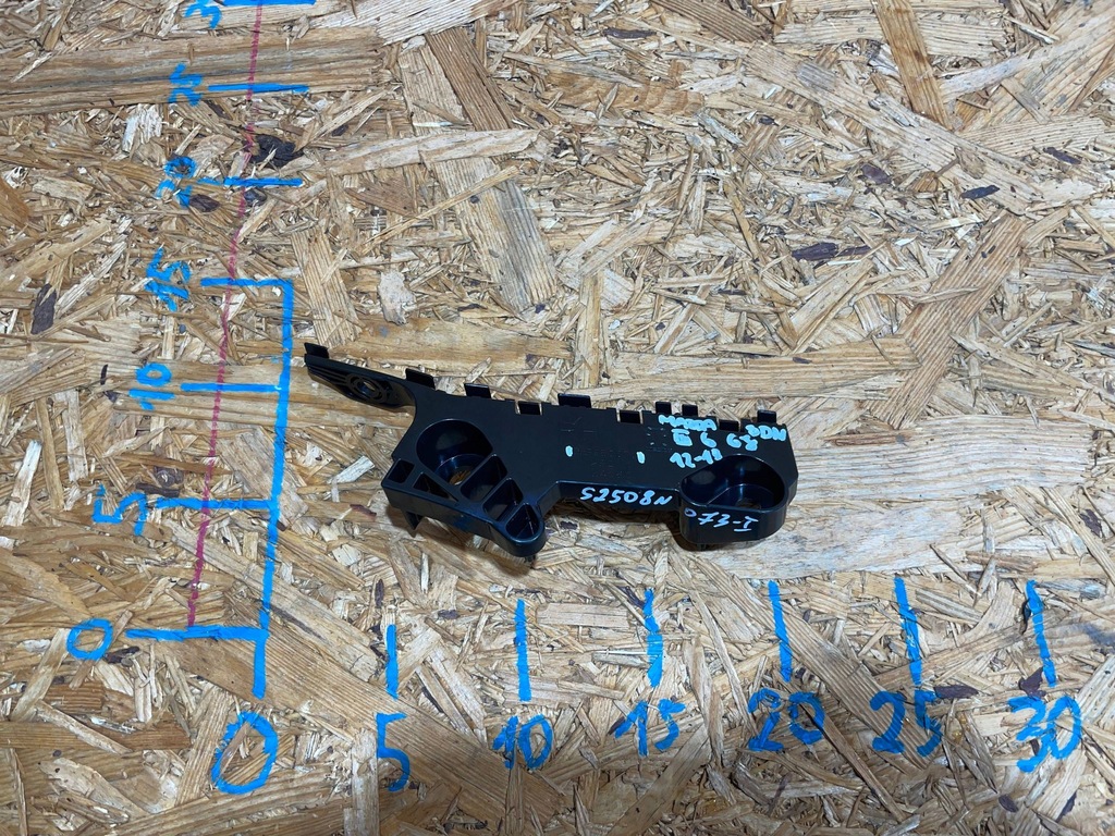 фото №11, Mazda 6 gj iii 3 12-18 sedan направляющая кронштейн кронштейн бампера правый перед