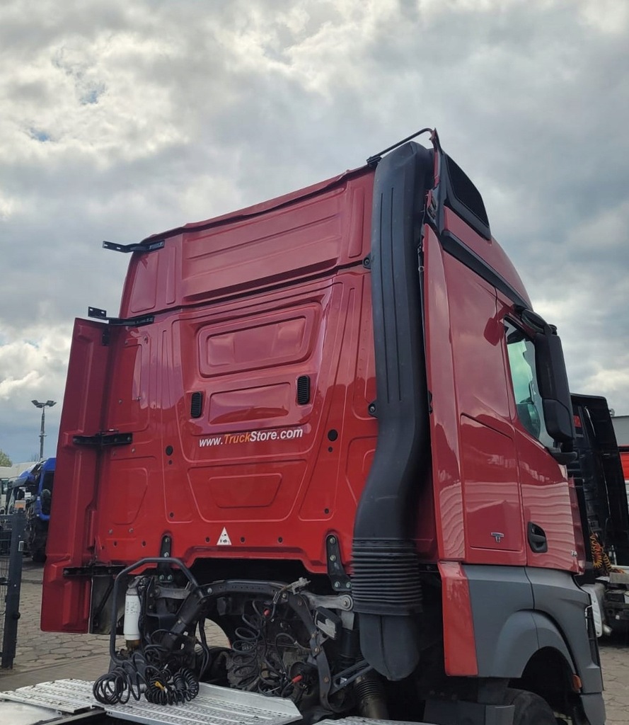 фото №5, Комплектна кабіна mercedes actros mp4 eu