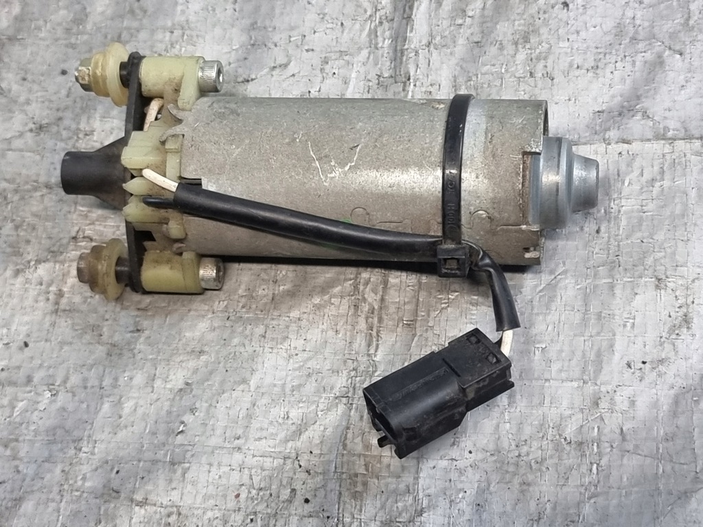 фото №9, Моторчик регулировки сиденье оригинальный номер 0130002589 bmw serii 7 e65